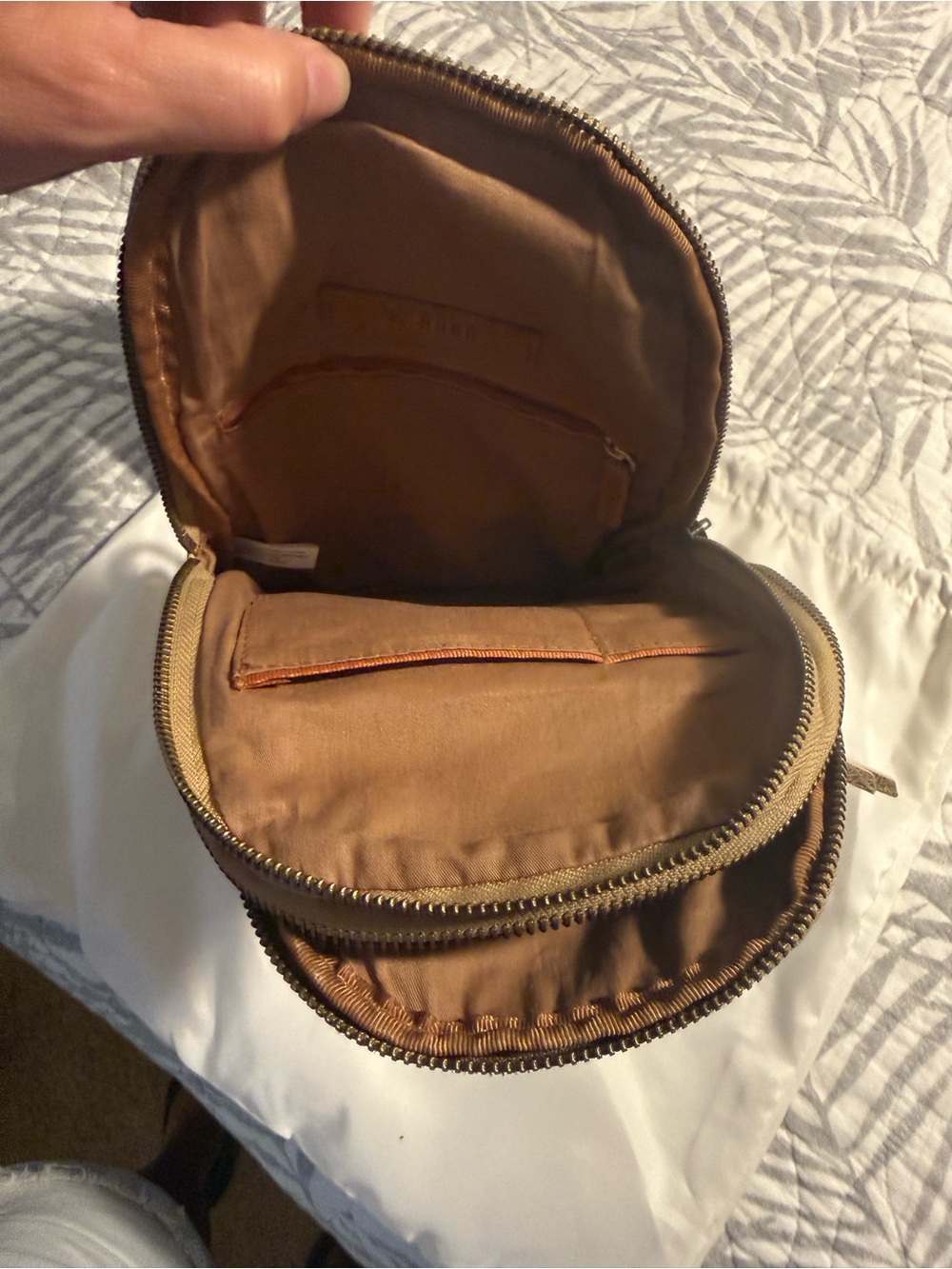 HOBO Cass sling Leather Mini Crossbody Pocket Bag - Picture 4 of 5